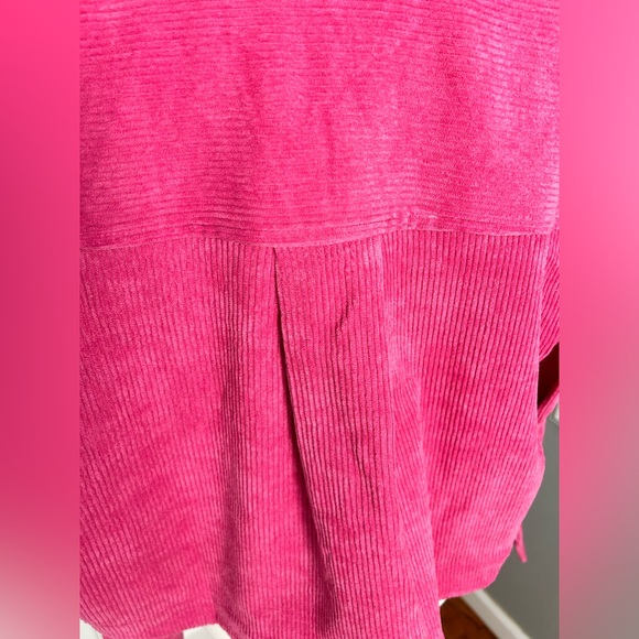 NWOT Wishlist Apparel hot pink (hibiscus) cropped corduroy button up size small - Picture 13 of 16